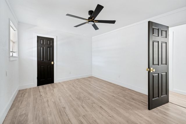 317 Cedar Creek Court, Fort Worth, TX 76103