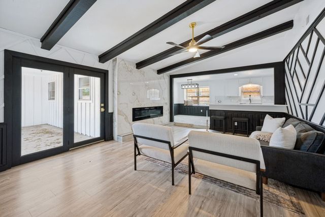 317 Cedar Creek Court, Fort Worth, TX 76103