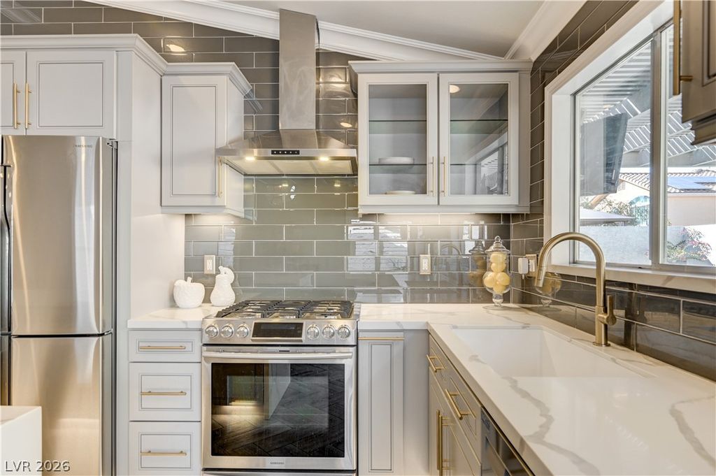886 Cline Cellars Avenue, Las Vegas, NV 89123 — photo 5