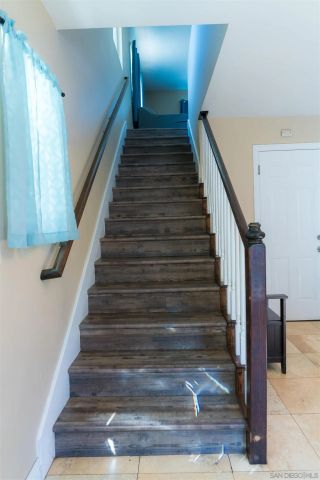 10179 Canyon Dr, Escondido, CA 92026