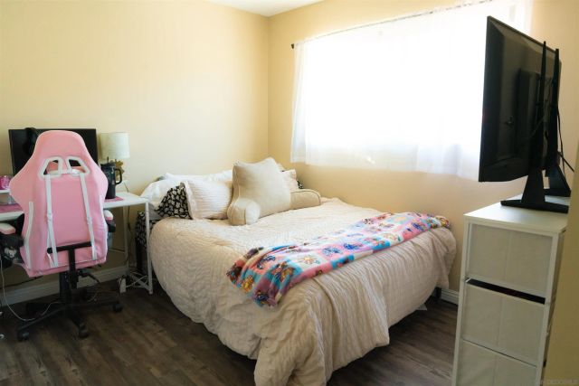 10179 Canyon Dr, Escondido, CA 92026