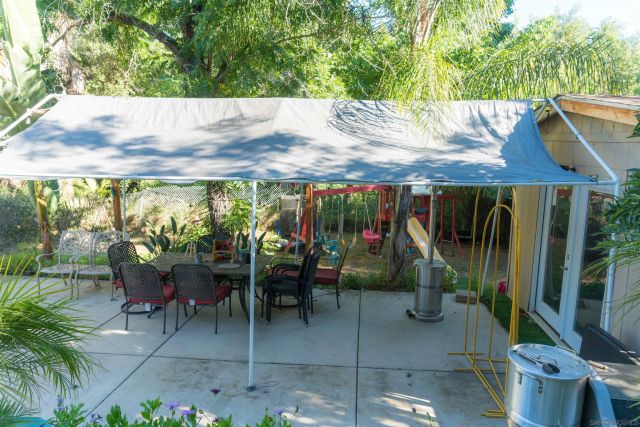 10179 Canyon Dr, Escondido, CA 92026