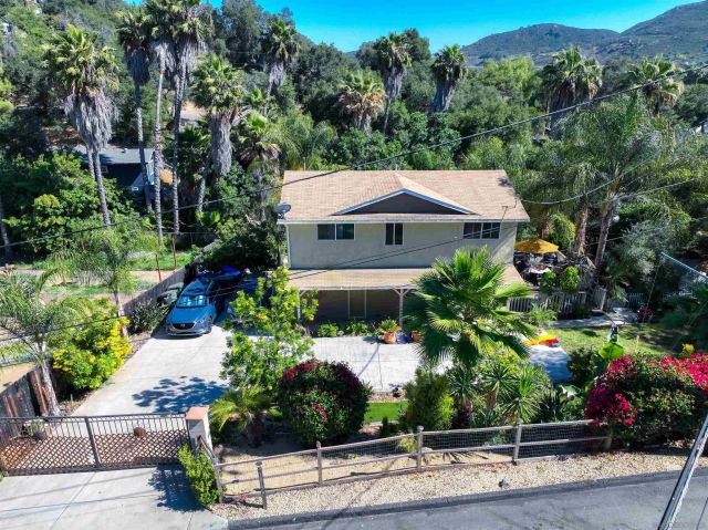 10179 Canyon Dr, Escondido, CA 92026