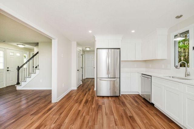 29 Colony Lane, Taunton, MA 02780