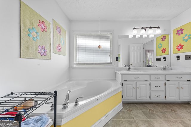 90 Aiken Way, Covington, GA 30016