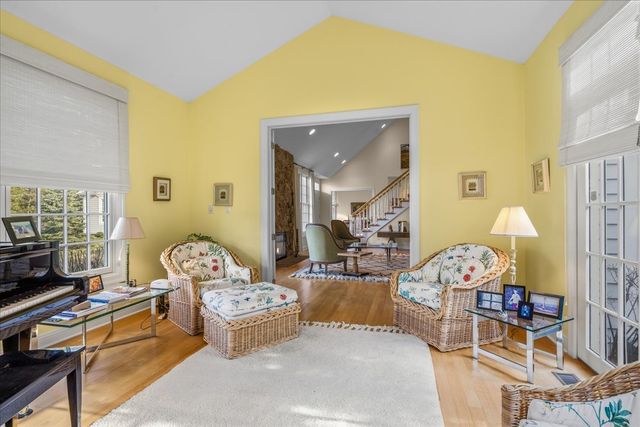 520 Andover Court, Lake Forest, IL 60045