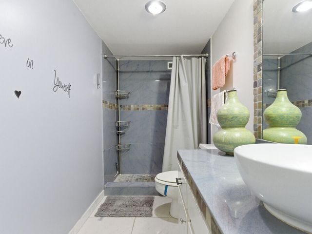 427 Golden Isles Drive Apt 16a, Hallandale Beach, FL 33009