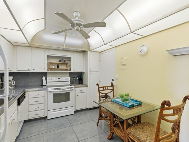 427 Golden Isles Drive Apt 16a, Hallandale Beach, FL 33009