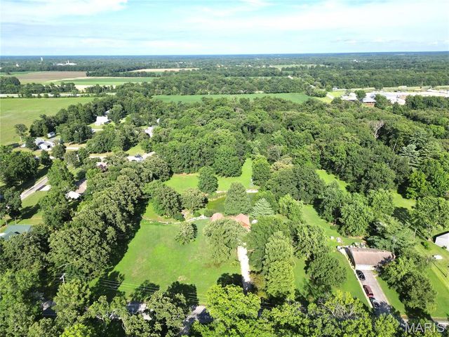 3638 Hotze Road, Salem, IL 62881