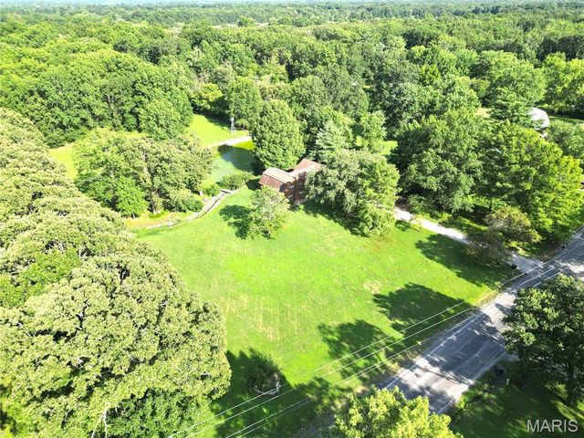 3638 Hotze Road, Salem, IL 62881