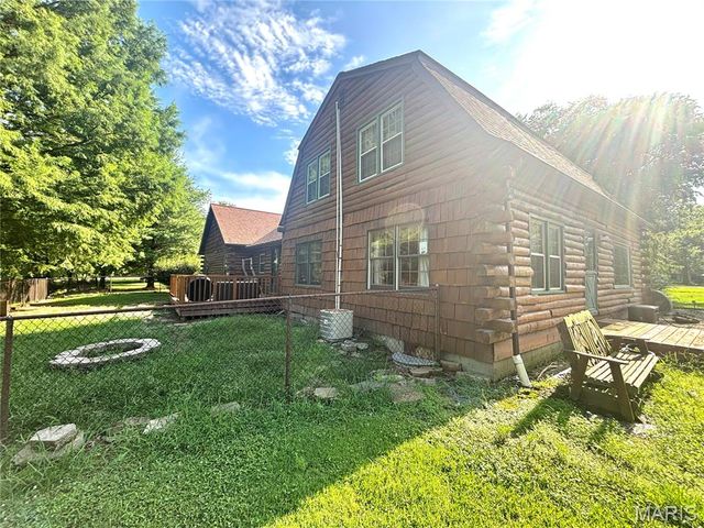 3638 Hotze Road, Salem, IL 62881