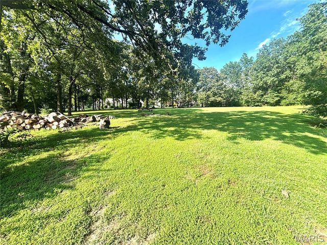 3638 Hotze Road, Salem, IL 62881