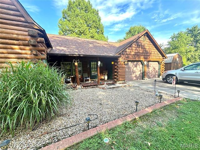 3638 Hotze Road, Salem, IL 62881