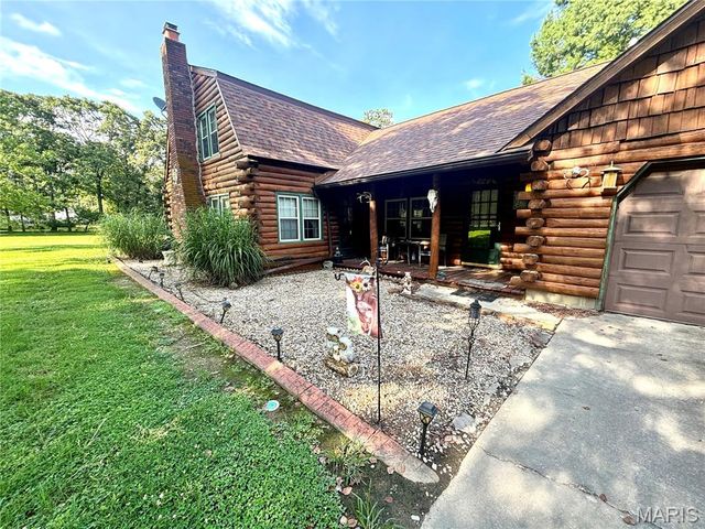 3638 Hotze Road, Salem, IL 62881