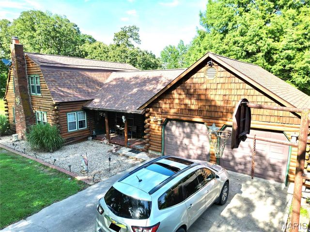 3638 Hotze Road, Salem, IL 62881