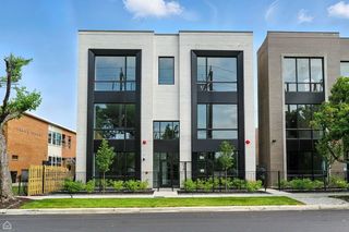 1625 W 13 Street 201, Chicago, IL 60608