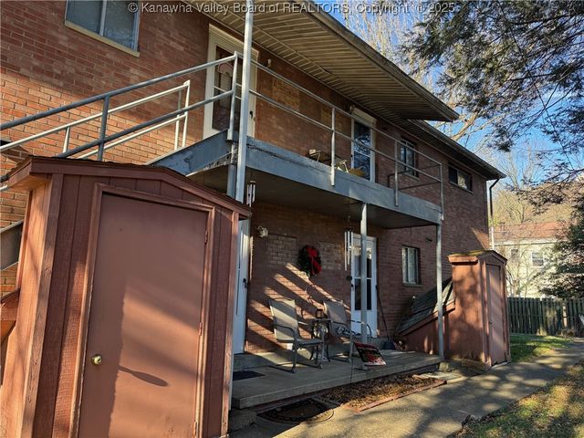 5320 Virginia Avenue Se, Charleston, WV 25304