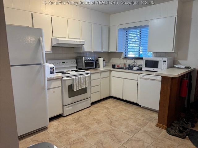 5320 Virginia Avenue Se, Charleston, WV 25304