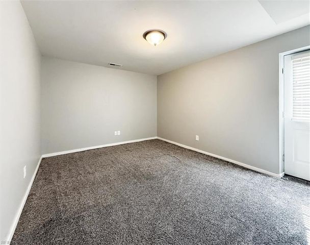 5967 Erin Leigh DR, Gloucester, VA 23061