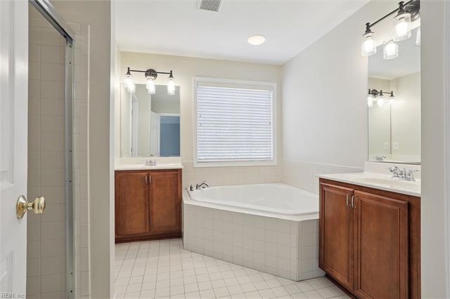 5967 Erin Leigh DR, Gloucester, VA 23061
