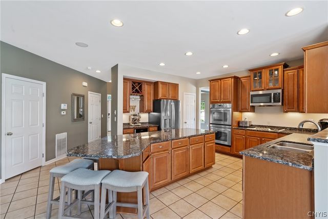 4434 Millstream Drive, Clay, NY 13041