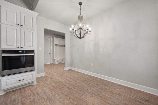 1210 N 14th Place, Wolfforth, TX 79382