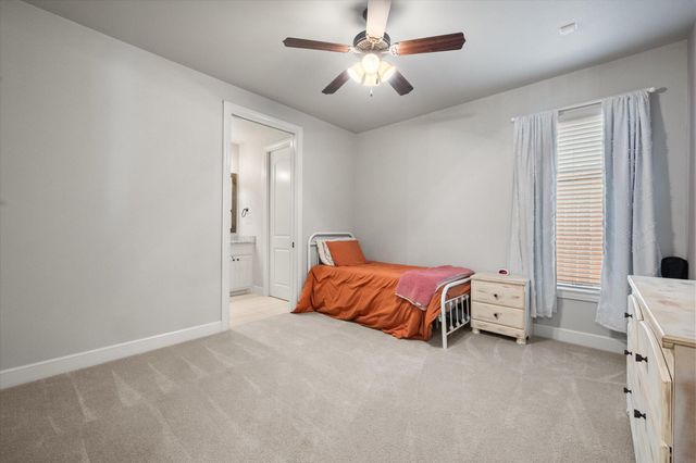 1210 N 14th Place, Wolfforth, TX 79382