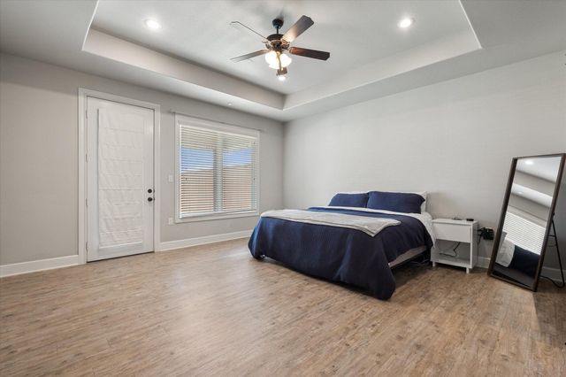 1210 N 14th Place, Wolfforth, TX 79382