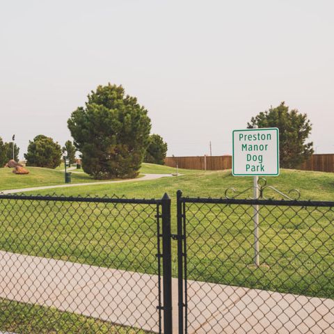 1210 N 14th Place, Wolfforth, TX 79382