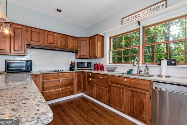3978 Pine Shore Circle, Gainesville, GA 30501