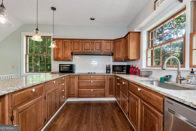 3978 Pine Shore Circle, Gainesville, GA 30501