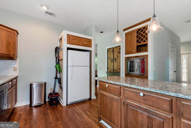 3978 Pine Shore Circle, Gainesville, GA 30501
