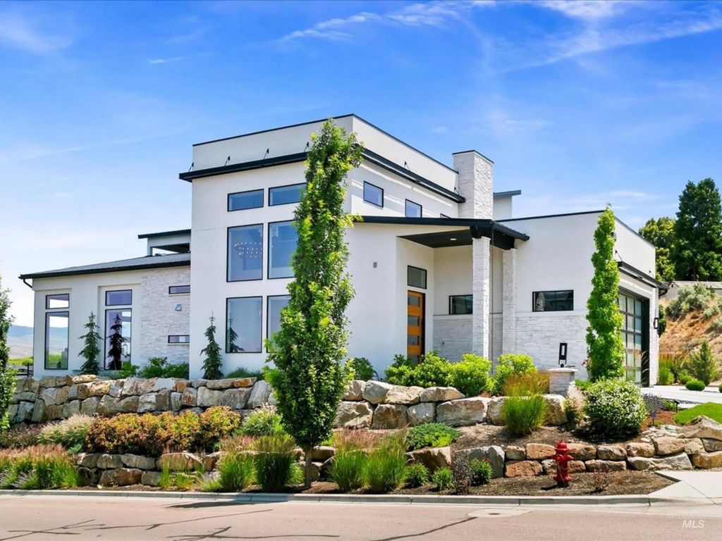 800 E Ashbourne Lane, Eagle, ID 83616