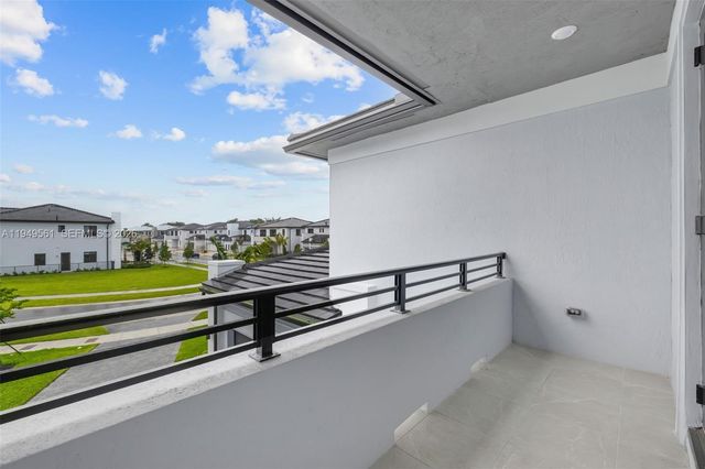 19749 NE 16th Pl 19749, Miami, FL 33179