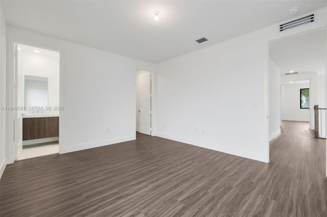 19749 NE 16th Pl 19749, Miami, FL 33179