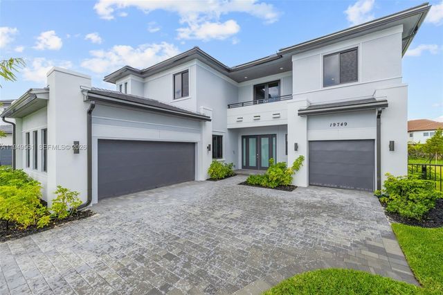 19749 NE 16th Pl 19749, Miami, FL 33179