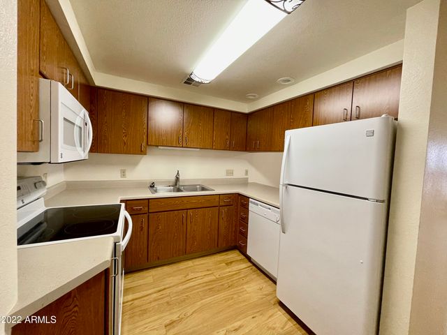 6945 E MAIN Street, Mesa, AZ 85207