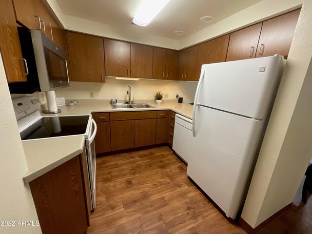 6945 E MAIN Street, Mesa, AZ 85207