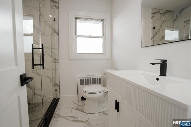 453 8th Street, Palisades Park, NJ 07650