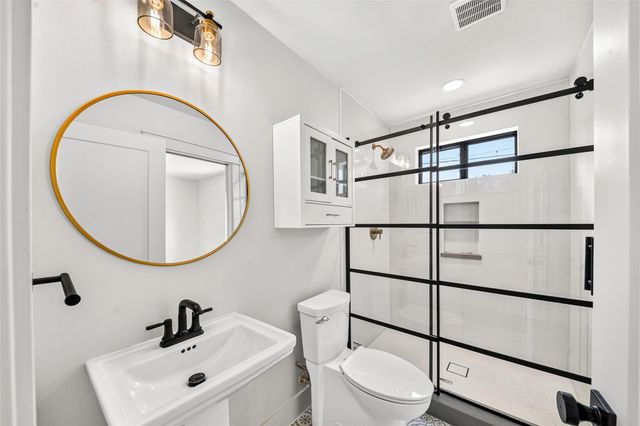 5439 Kinglet Street, Houston, TX 77096