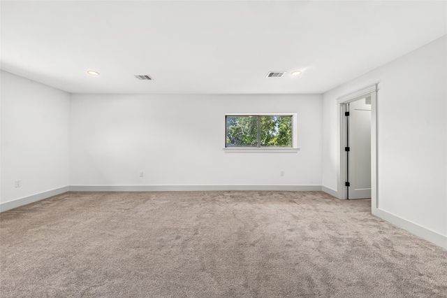 5439 Kinglet Street, Houston, TX 77096