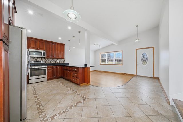 10725 S Rutherford Avenue, Worth, IL 60482