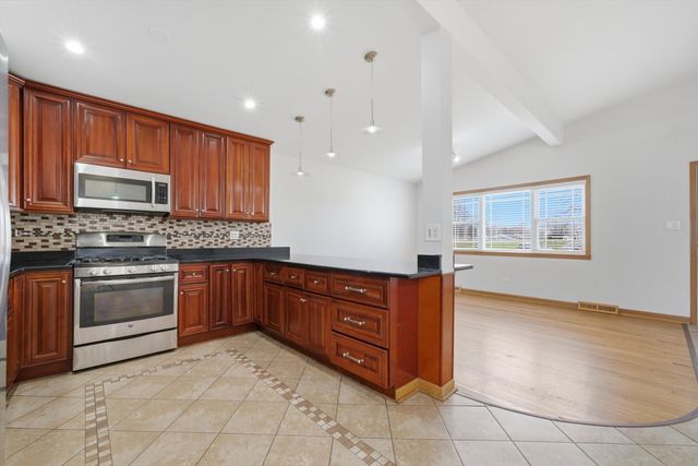 10725 S Rutherford Avenue, Worth, IL 60482