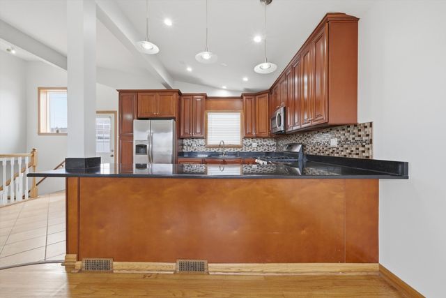 10725 S Rutherford Avenue, Worth, IL 60482