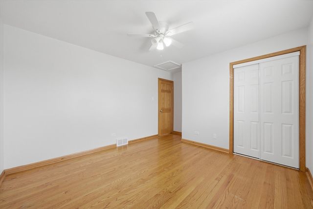 10725 S Rutherford Avenue, Worth, IL 60482