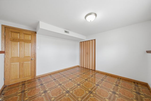 10725 S Rutherford Avenue, Worth, IL 60482