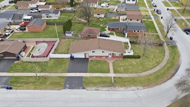 10725 S Rutherford Avenue, Worth, IL 60482