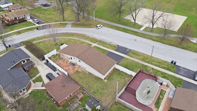 10725 S Rutherford Avenue, Worth, IL 60482