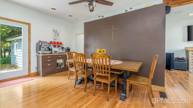 3143 D Road, Bark River, MI 49807