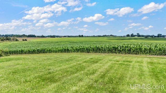 3143 D Road, Bark River, MI 49807